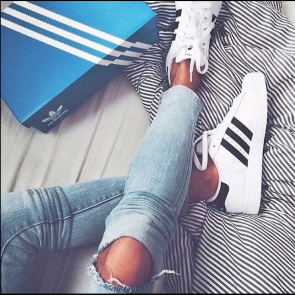 Women’s Adidas Superstar size 8.5